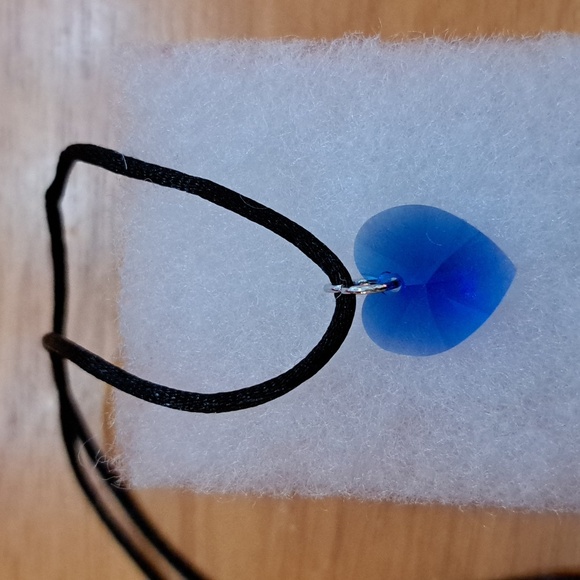 Ocean Explosion Crystal Heart Necklace - Picture 6 of 6